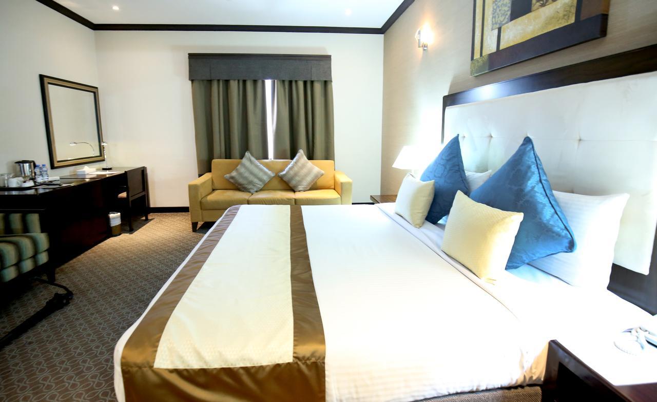 London Crown 3* Dubai
